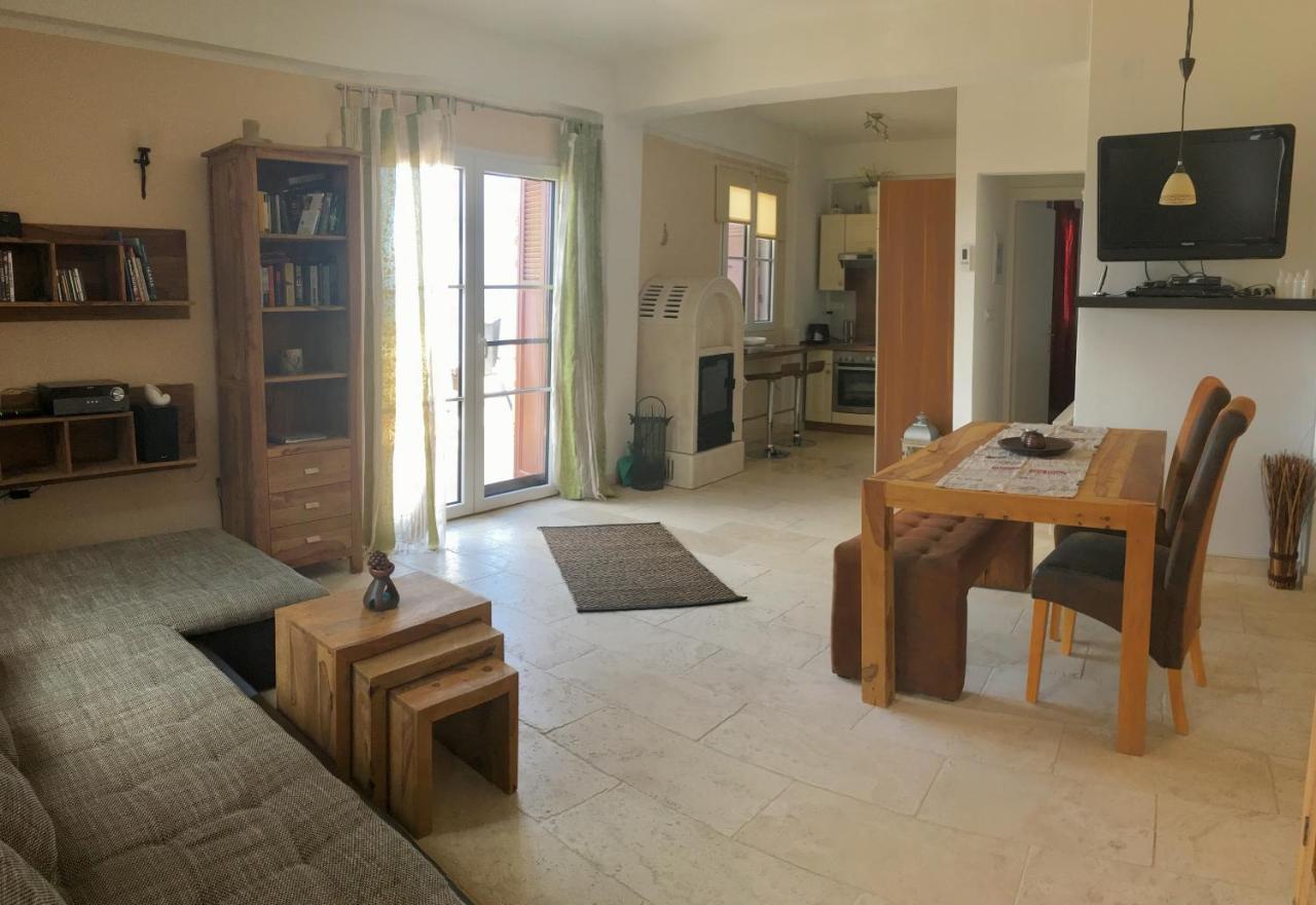 Astra-Ferienhaus Mit Grosser Dachterrasse Und Top-Ausstattung In Nas Арменистис Экстерьер фото